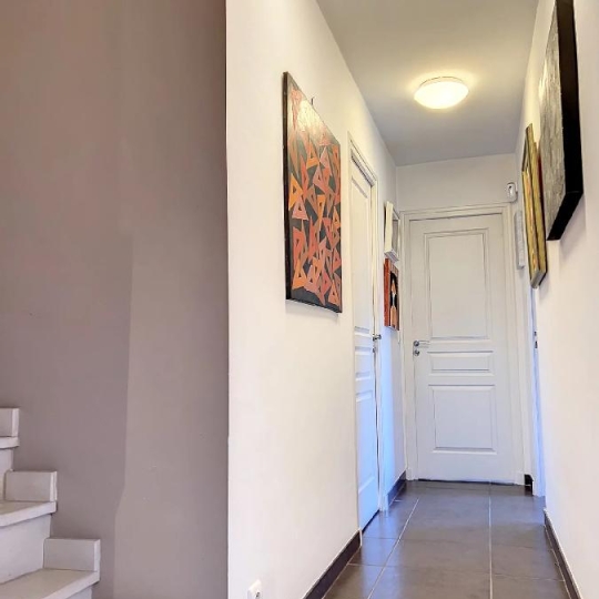  Annonces AZUR : Maison / Villa | MOUGINS (06250) | 156 m2 | 998 000 € 